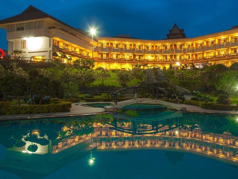 Sinabung Hills Berastagi Hotel Bagian luar foto